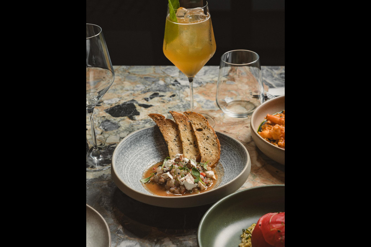 Kale Gastrobar