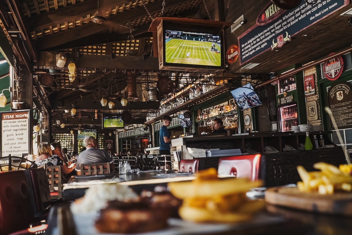The Red Lion Malia Bar And Restaurant