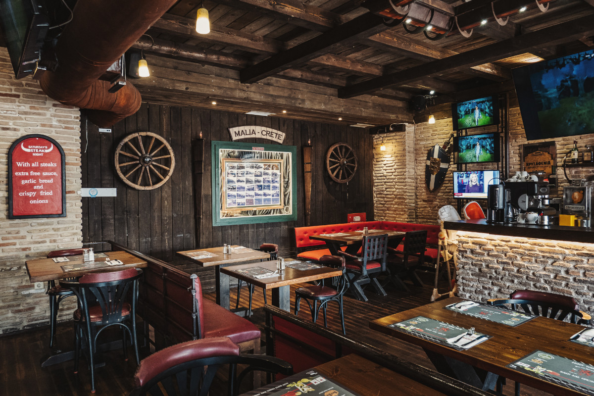 The Red Lion Malia Bar And Restaurant