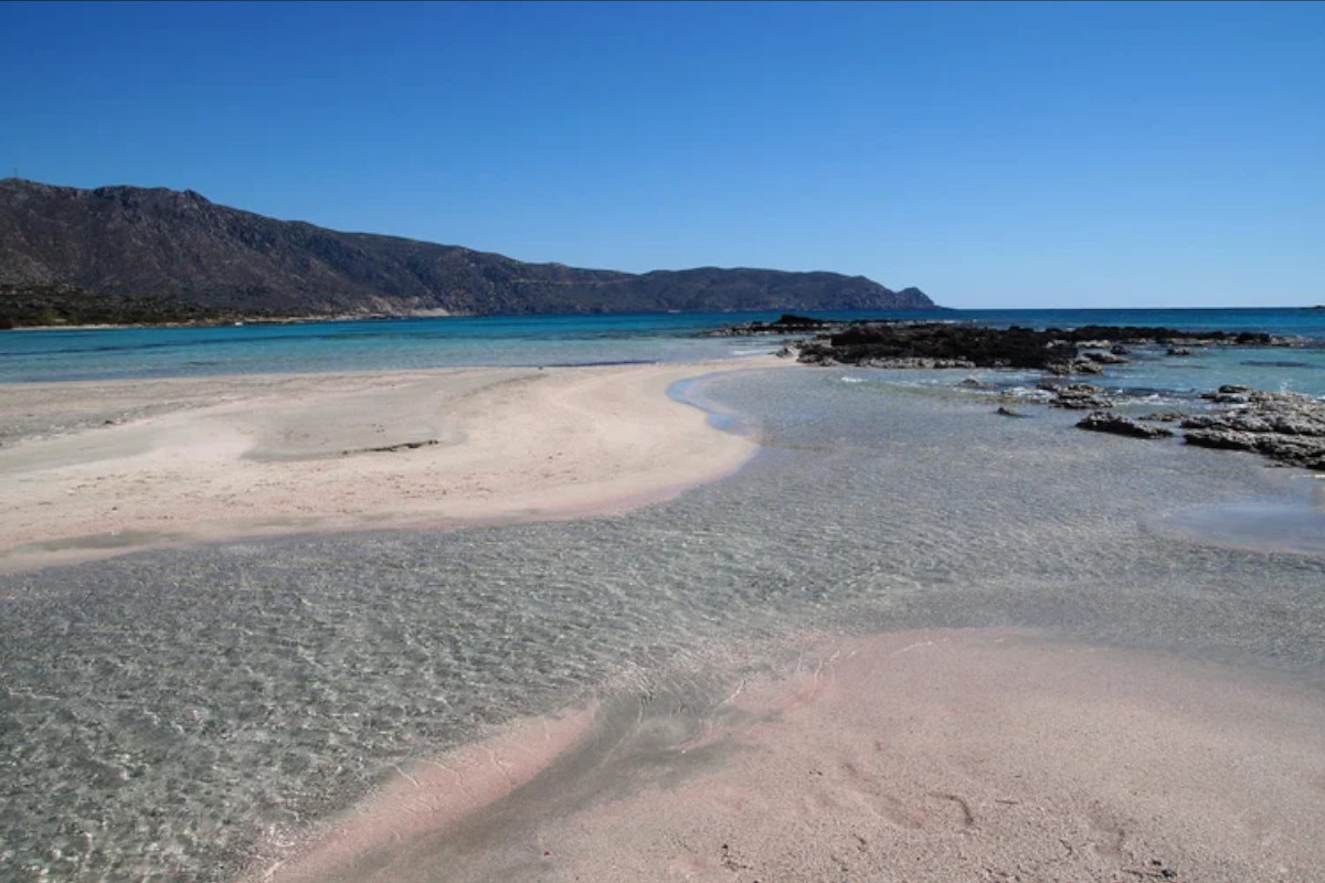 Chania: Full-Day Tour in Elafonissi Pink Sand Beach with Elos Village Stop 
