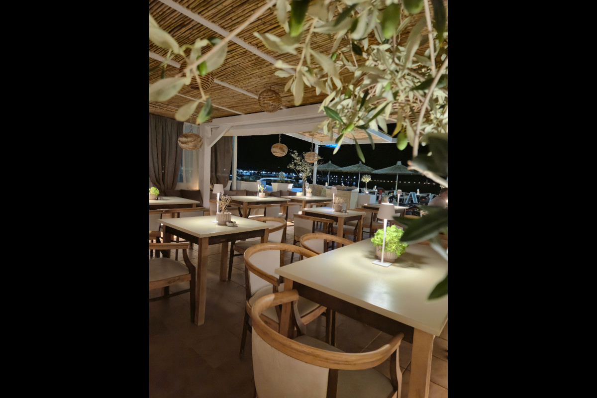 Sailing All Day Restaurant