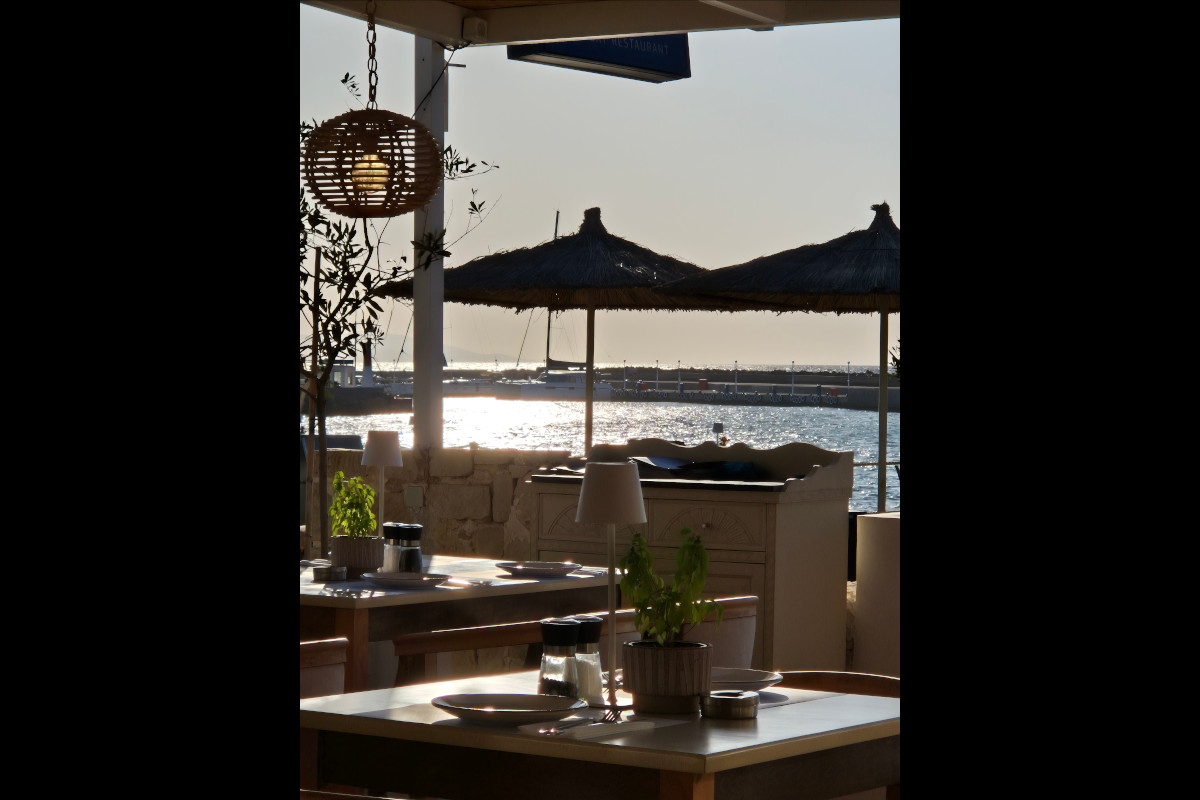 Sailing All Day Restaurant