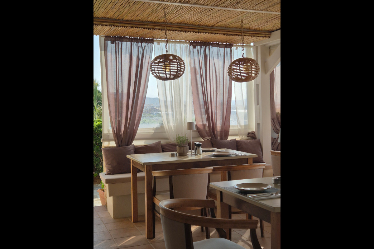 Sailing All Day Restaurant