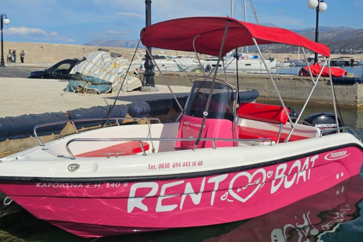 Hersonissos: Private Bootsvermietung ohne Führerschein (bis zu 9 Personen) – nur 80 € Kaution
