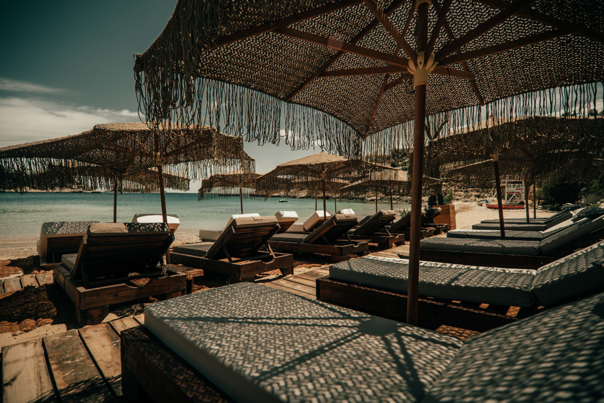 Onar Seaside Lounge 